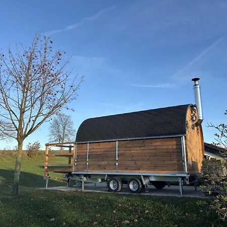 Apartment Lindenhof Michaelis - Urlaub Auf Dem Historischen Gutshof